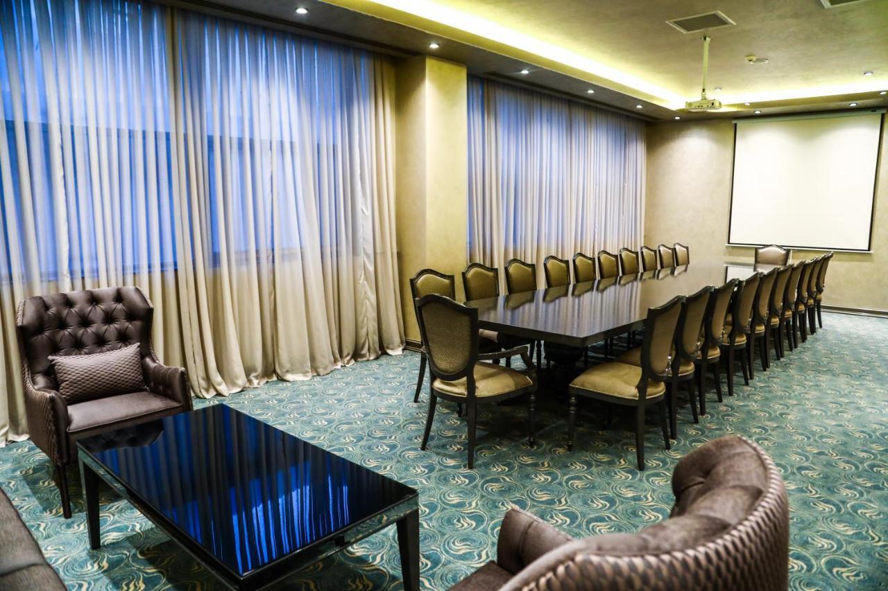 Iris Hotel Baku - Halal Hotel エクステリア 写真